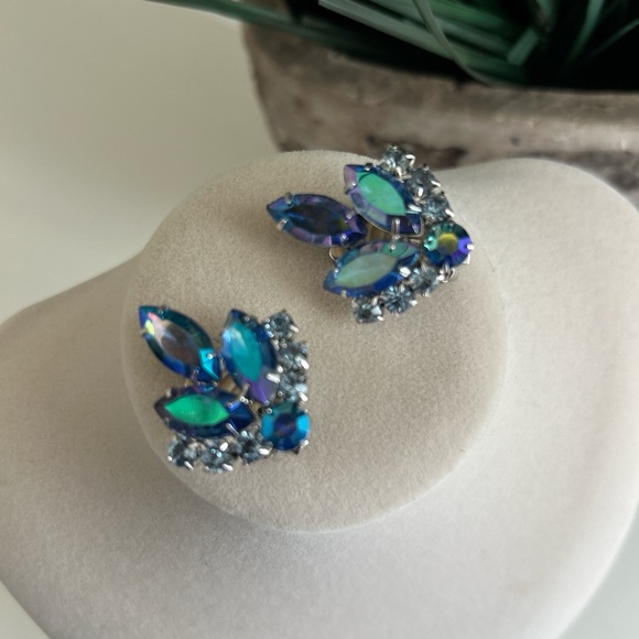 Sarah Coventry Jewelry - Blue Lagoon Rhinestone Earrings